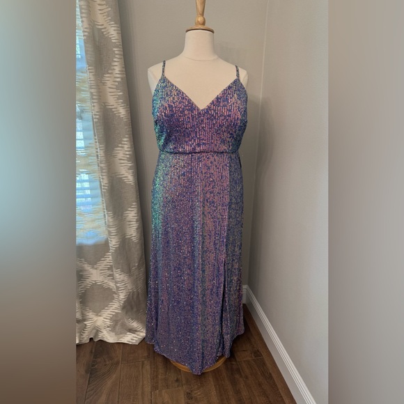 Plus Sequin Dress 💜 - Picture 3 of 9